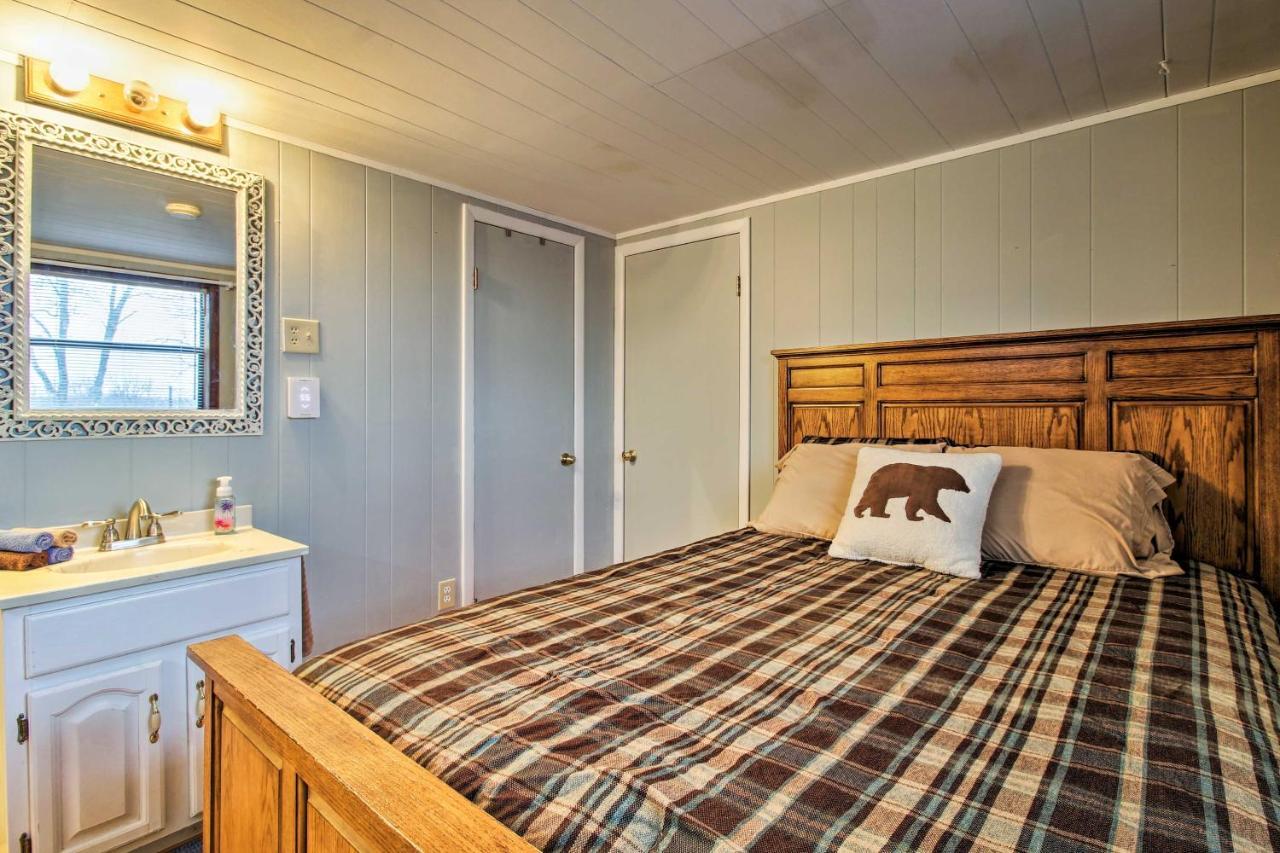 Rustic Stockton Lake Cabin Half Mile To Boat Ramp! Luaran gambar